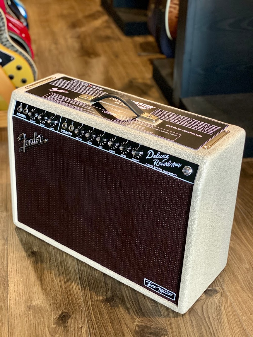 Fender Tone Master Twin Reverb 2x12 inch 200-watt Combo Amp - Blonde